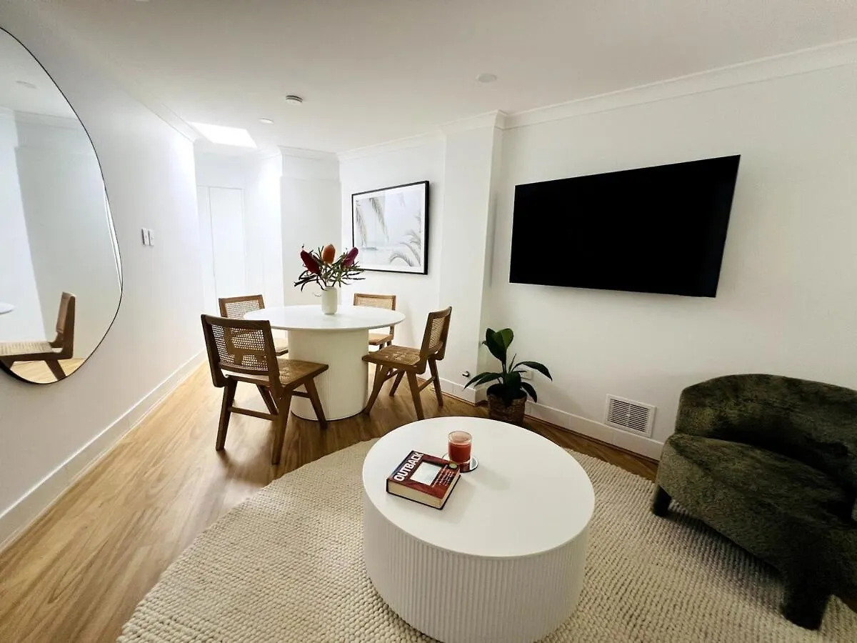 Perfect City Beach Getaway Perth Holiday home